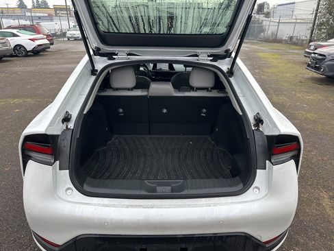 Used 2025 Toyota Prius LE image 18