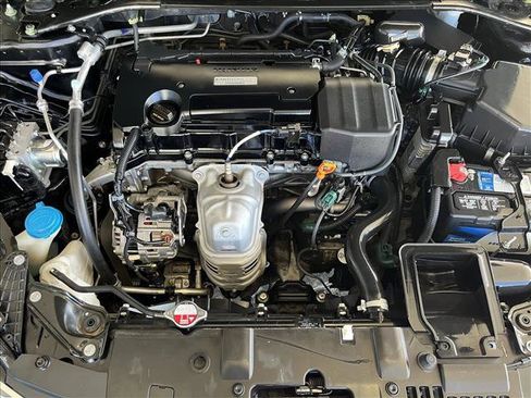 Used 2016 Honda Accord EX image 16