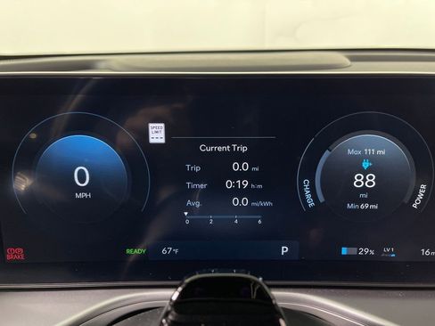 New 2026 Hyundai Ioniq 9 SE image 20