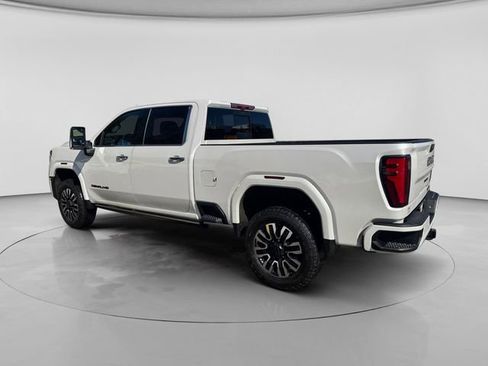 Used 2024 GMC Sierra 2500 Denali Ultimate image 3