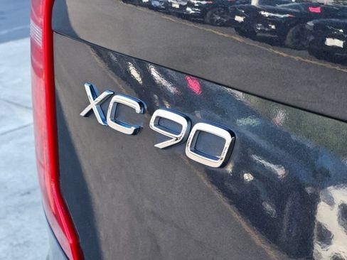 Used 2021 Volvo XC90 T6 Momentum w/ Advanced Package AWD/4WD image 10