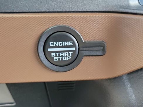 Used 2024 Ford Bronco Outer Banks image 34