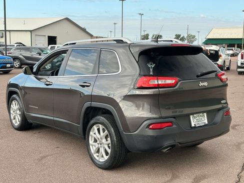 Used 2014 Jeep Cherokee Latitude FWD image 5
