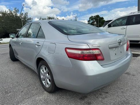 Used 2007 Toyota Camry LE FWD image 5