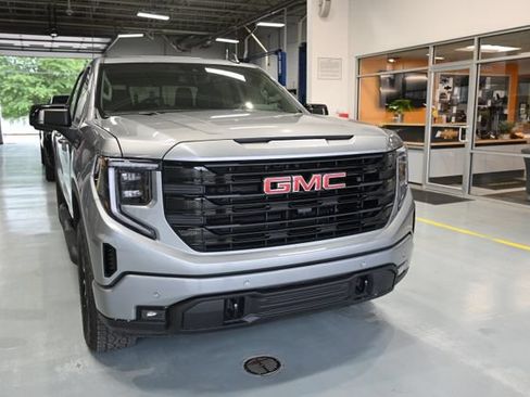 New 2026 GMC Sierra 1500 Elevation AWD/4WD image 3