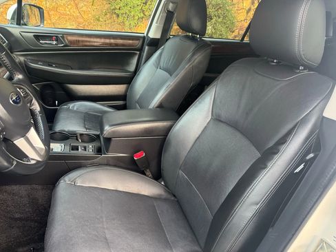 Used 2015 Subaru Outback 2.5i Limited image 13