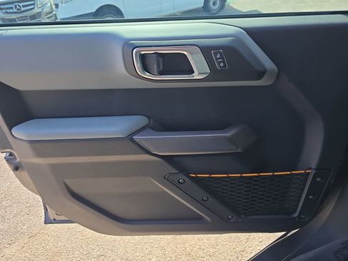 Used 2021 Ford Bronco Badlands image 27