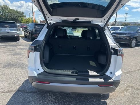 New 2026 Chevrolet Equinox LT w/ Convenience Package II image 29