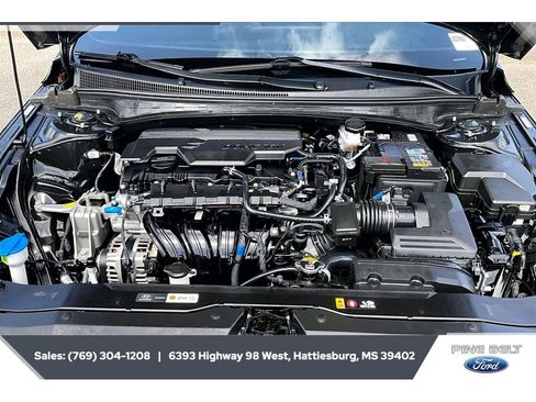 Used 2025 Hyundai Elantra Sport FWD image 8