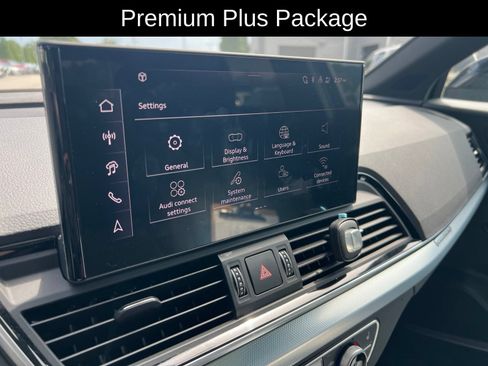 Used 2025 Audi Q5 2.0T Premium Plus w/ Premium Plus Package AWD/4WD image 8