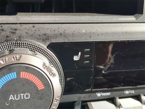 Used 2024 Toyota Tacoma TRD Off-Road image 19