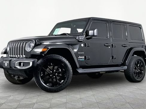 Used 2021 Jeep Wrangler Unlimited Sahara w/ Cold Weather Group AWD/4WD image 1