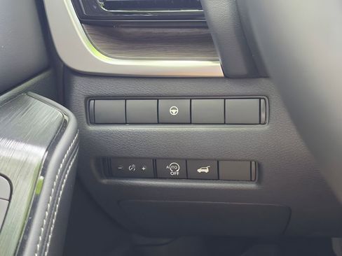 New 2026 Nissan Rogue Platinum AWD/4WD image 24