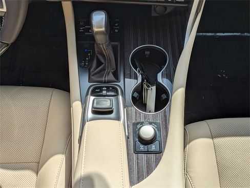 Used 2018 Lexus RX 350L AWD image 17