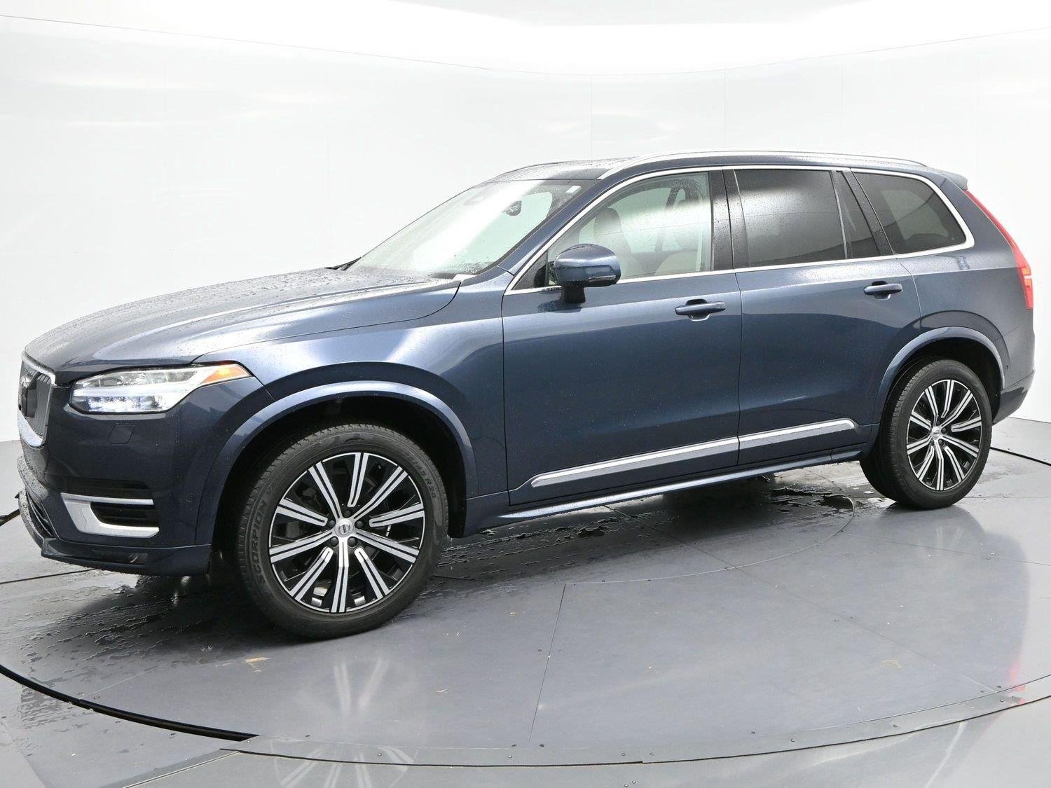 Used 2023 Volvo XC90 B6 Plus w/ Protection Package AWD/4WD image 4