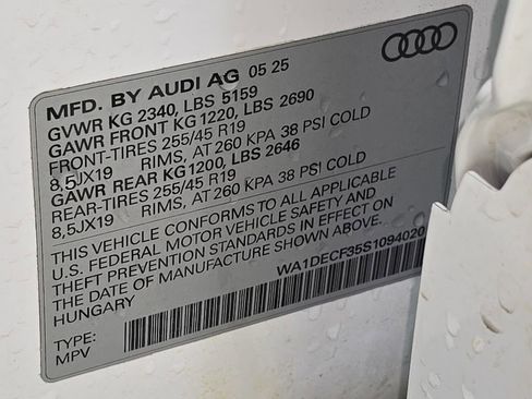 Used 2025 Audi Q3 2.0T Premium w/ Convenience Package AWD/4WD image 35