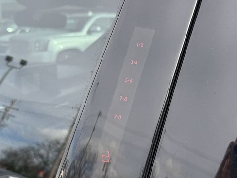 Used 2020 Lincoln Aviator Reserve w/ Equipment Group 202A image 14