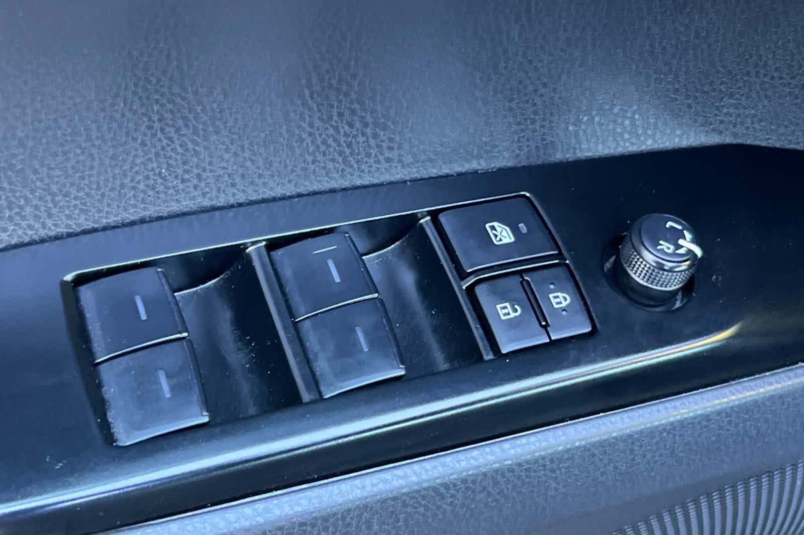 Certified 2025 Toyota Camry SE FWD image 13
