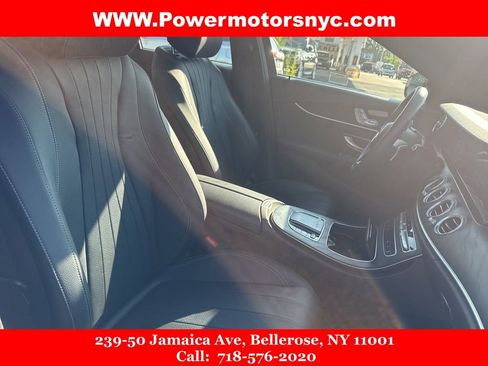 Used 2022 Mercedes-Benz E 350 4MATIC Sedan w/ AMG Line Exterior image 14