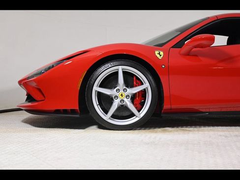 Certified 2022 Ferrari F8 Tributo RWD image 34