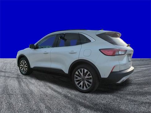 Used 2021 Ford Escape Titanium image 6