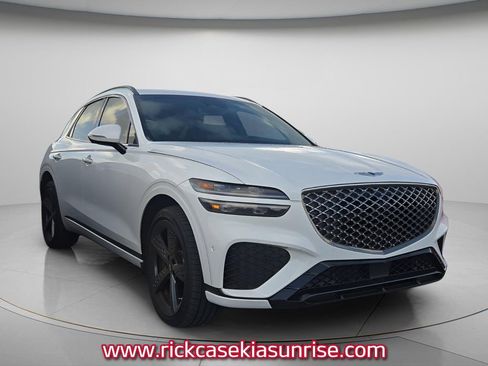 Used 2025 Genesis GV70 3.5T Sport w/ Sport Advanced Package image 4