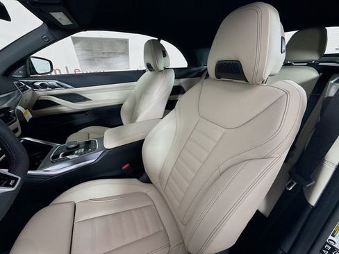 New 2026 BMW 440i xDrive Convertible image 30
