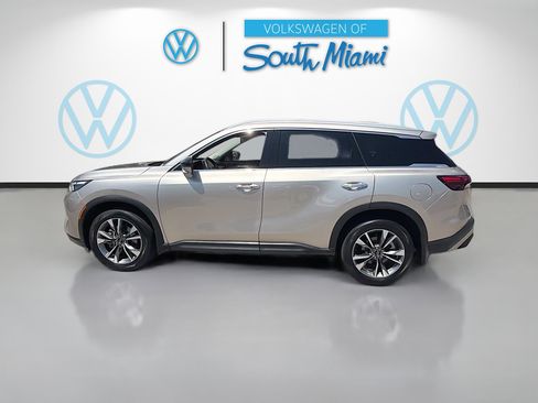 Used 2023 INFINITI QX60 Luxe w/ Performance Audio Package AWD/4WD image 4