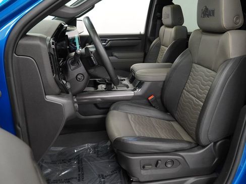 Used 2023 Chevrolet Silverado 1500 ZR2 w/ ZR2 Bison Edition AWD/4WD image 7