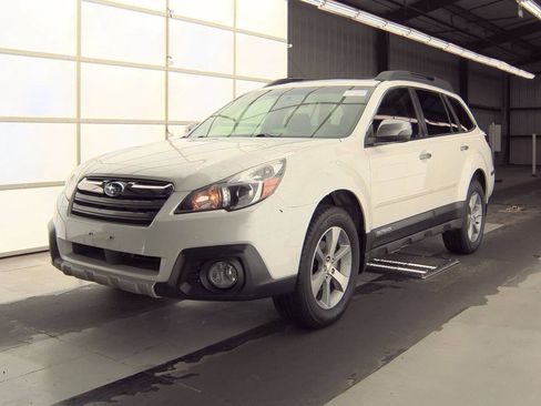 Used 2013 Subaru Outback 2.5i Limited AWD/4WD image 1