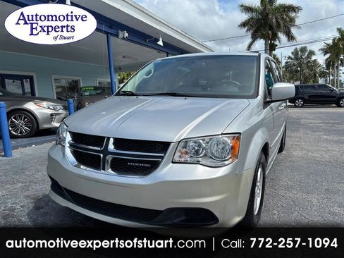 Used 2012 Dodge Grand Caravan SXT w/ UConnect Hands-Free Group FWD image 1