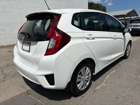 Used 2017 Honda Fit LX image 2