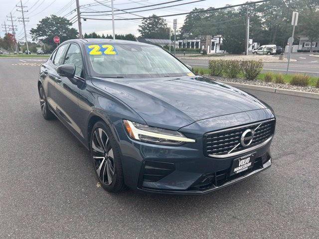 Used 2022 Volvo S60 B5 Momentum w/ Climate Package FWD image 6