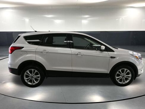 Used 2019 Ford Escape SE AWD/4WD image 4