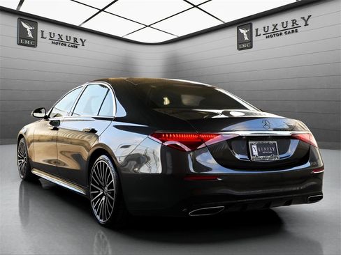 Used 2022 Mercedes-Benz S 580 4MATIC Sedan image 6