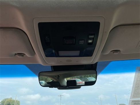 Used 2019 Lexus ES 300h w/ Premium Package image 24