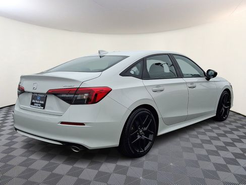 Used 2023 Honda Civic Sport image 7