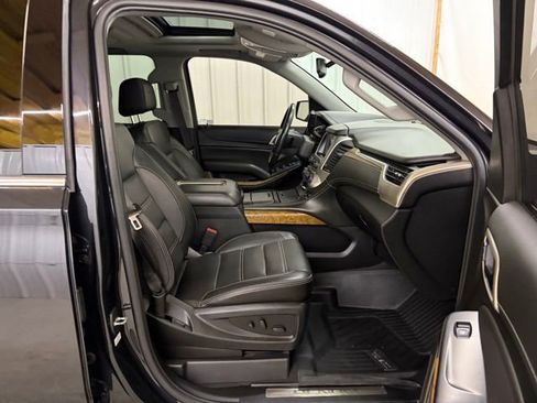 Used 2020 GMC Yukon Denali w/ Open Road Package AWD/4WD image 31