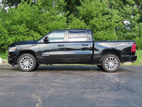 Used 2023 RAM 1500 Laramie AWD/4WD image 7