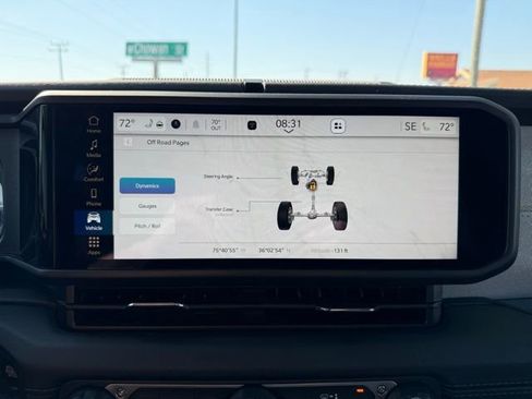 Used 2025 Jeep Wrangler Unlimited Sahara w/ Safety Group AWD/4WD image 24