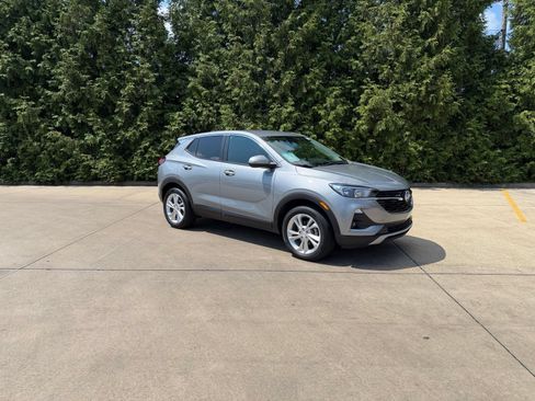 Used 2023 Buick Encore GX Preferred w/ Cold Weather Comfort Package AWD/4WD image 1