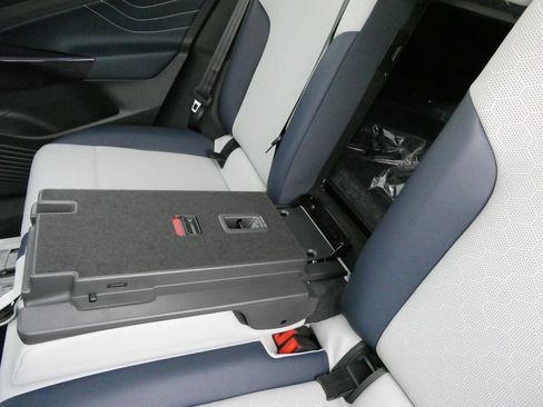 New 2025 Volkswagen ID.4 Pro S image 37