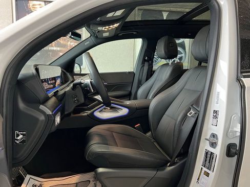 Certified 2025 Mercedes-Benz GLS 580 4MATIC image 28