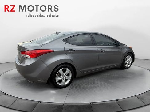 Used 2013 Hyundai Elantra GLS w/ Preferred Pkg image 5