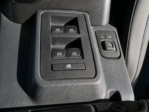 Certified 2021 Ford Bronco Black Diamond image 30