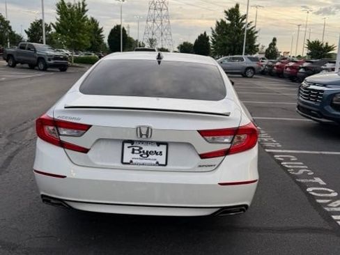 Used 2021 Honda Accord Sport image 14