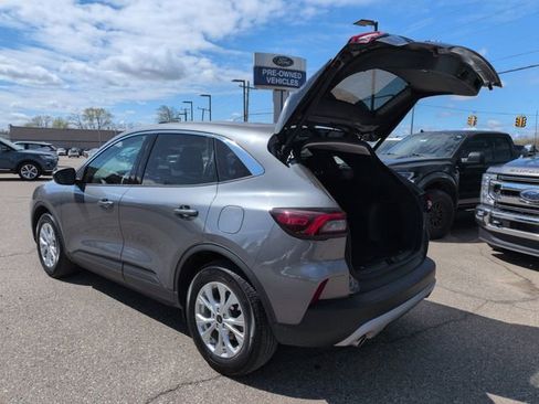 Used 2023 Ford Escape Active w/ Cold Weather Package FWD image 8
