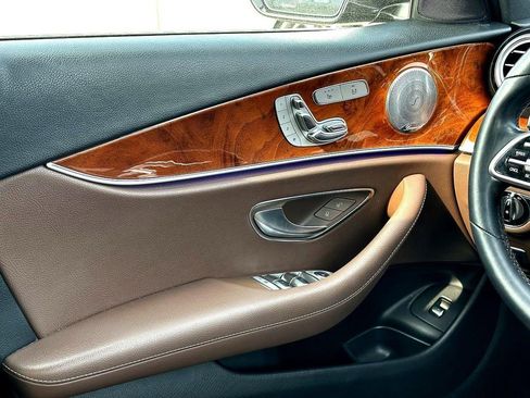 Used 2019 Mercedes-Benz E 300 image 28