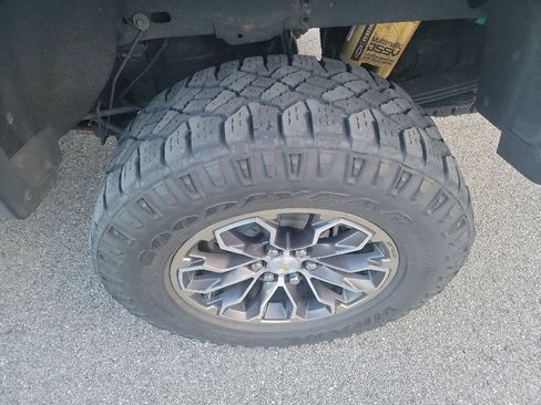 Used 2021 Chevrolet Colorado ZR2 AWD/4WD image 9