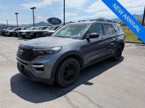 Used 2022 Ford Explorer ST-Line w/ Class IV Trailer Tow Package AWD/4WD image 3
